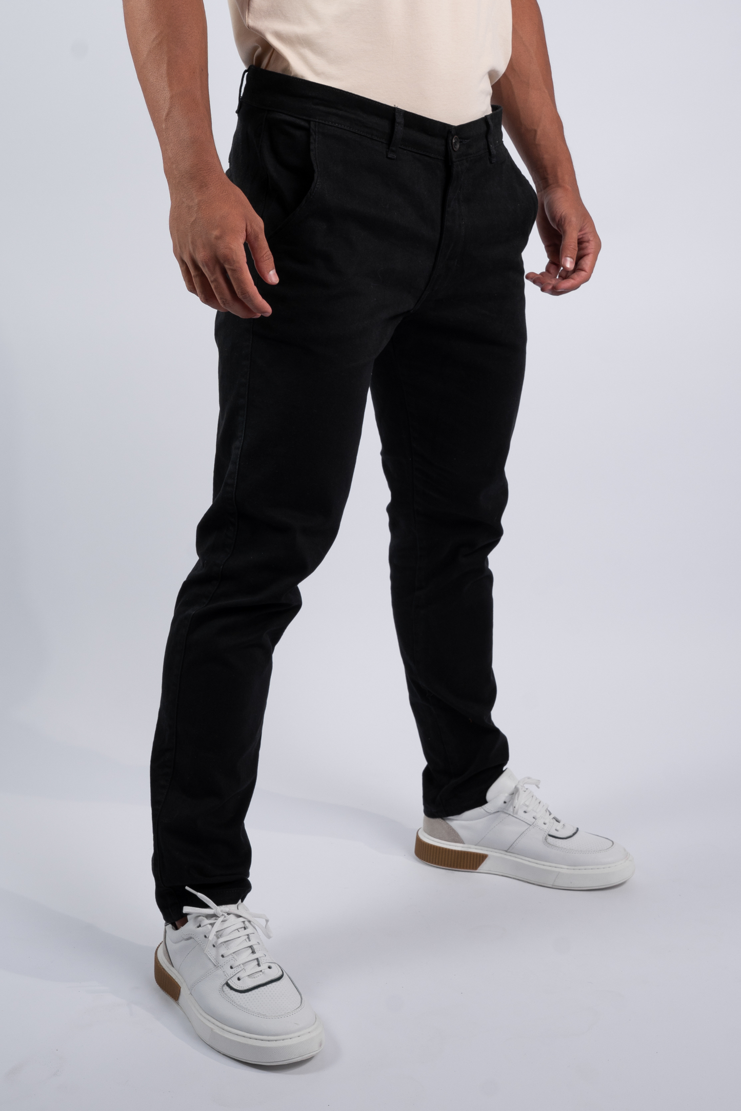 Calça Chino Sarja Preta