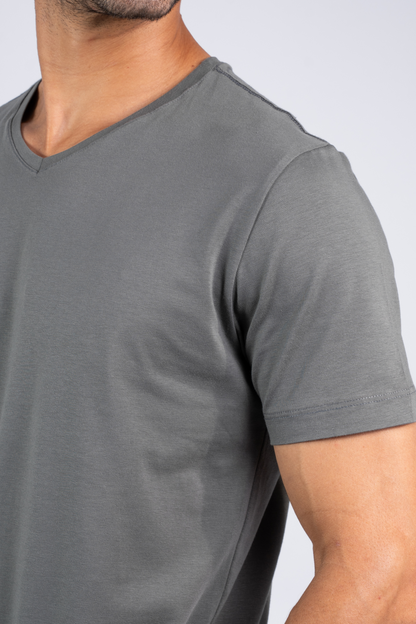 Camiseta Algodão Egípcio Gola V Cinza